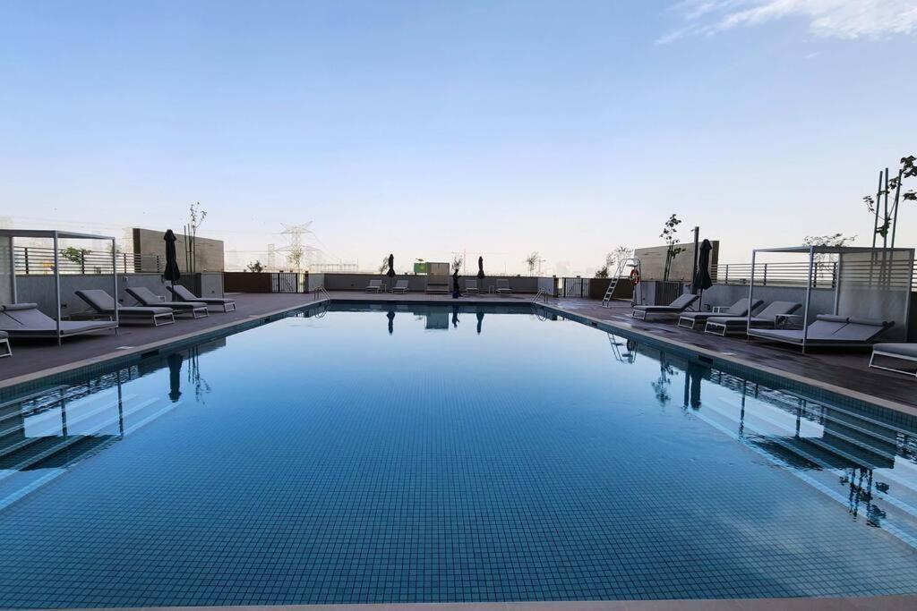 By Latinem Luxury 1br Cvr A703 Near Burj Khalifa شقة *