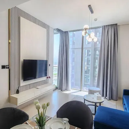 Stay By Latinem Luxury 1Br Holiday Home Cvr A703 Near Burj Khalifa دبي المظهر الخارجي الصورة