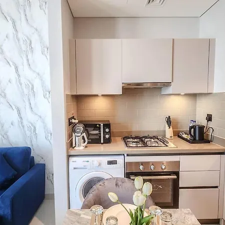 Stay By Latinem Luxury 1Br Holiday Home Cvr A703 Near Burj Khalifa دبي المظهر الخارجي الصورة